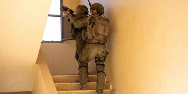 חרבות ברזל, חיצי הצפון. צק''ח 226 פועלים בדרום לבנון ואיתרו משגרי רקטות של חיזבאללה. צילום - דו''צ (12)