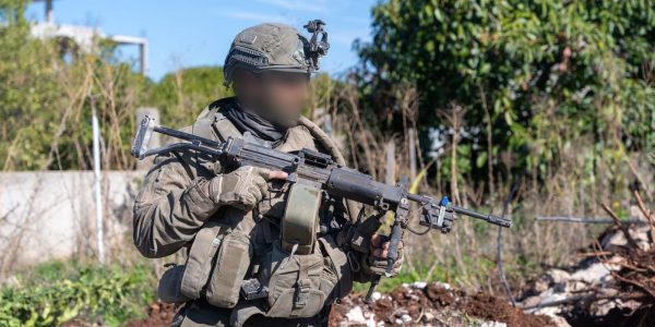 חרבות ברזל, חיצי הצפון. צק''ח 226 פועלים בדרום לבנון ואיתרו משגרי רקטות של חיזבאללה. צילום - דו''צ (4)