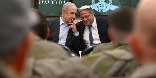 ראש הממשלה בנימין נתניהו והשר איתמר בן גביר בבסיס ימ''מ. צילום מעיין טואף-לע''מ