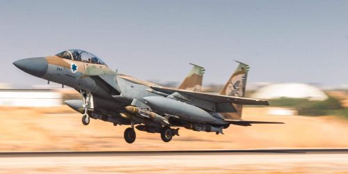 חרבות ברזל - מטוסי חיל האוויר בדרך לתקיפה בתימן. צילום - דו''צ (1)