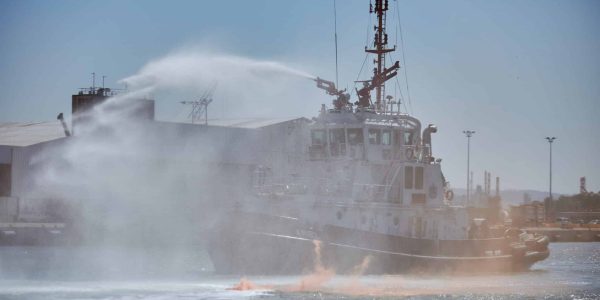 חרבות-ברזל-תרגיל-חילוץ-נפגעים-מאוניית-סוחר.-צילום-כבה-מחוז-חוף-1