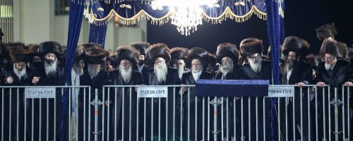 חתונת נכדת האדמו''ר מצאנז עם בת רבי אלימלך בידרמן. צילום משה גולדשטיין וא. אייזנבאך (5)