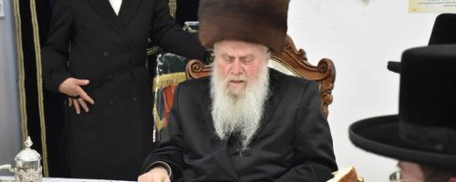 טיש יארצייט במוואסלוי. צילום יהודה פרקוביץ (11)