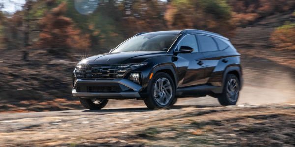 יונדאי טוסון היברידי. צילום: יונדאי