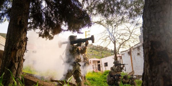 כוחות חטיבה 8 בדרום לבנון. צילום: דו''צ.