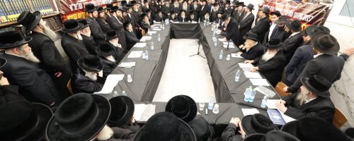 כינוס הרבנים נגד חוק הגיוס, בראשות הגאון רבי משה צדקה. צילום קובי הר צבי (48)