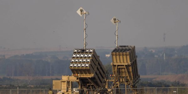 סוללת 'כיפת ברזל'. צילום יונתן סינדל/פלאש 90