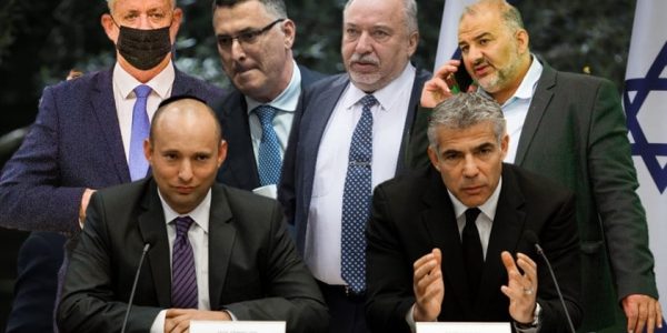 ממשלת רל"ב | צילום: פלאש 90 // עיבוד ח.נ.