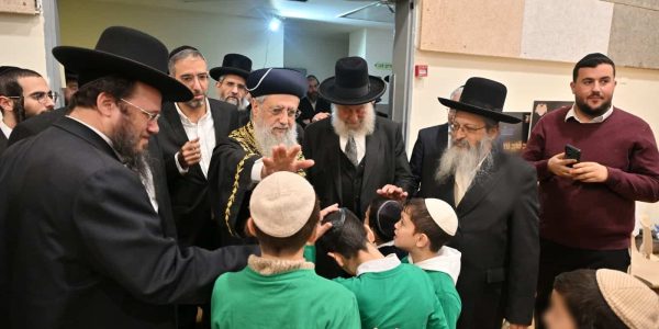 מסיבת חנוכה צהר הלב. צילום - יהושע פרוכטר (9)