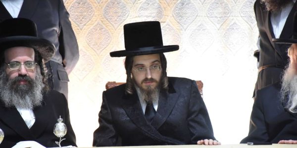 מעמד כבוד התורה וחלוקת תעודות לרגל סיום מסכת בבא קמא בישיבה לצעירים 'כנסת מרדכי' סאדיגורה. צילום - יהודה פרקוביץ (19)