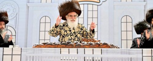 מעמד-קביעת-מזוזה-ויזניץ-אלעד.-צילום-יהושע-פרוכטר-21