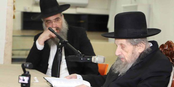 מרן הגר''ד לנדו בישיבת נר זרח עוצם. צילום - באדיבות המצלם (2)