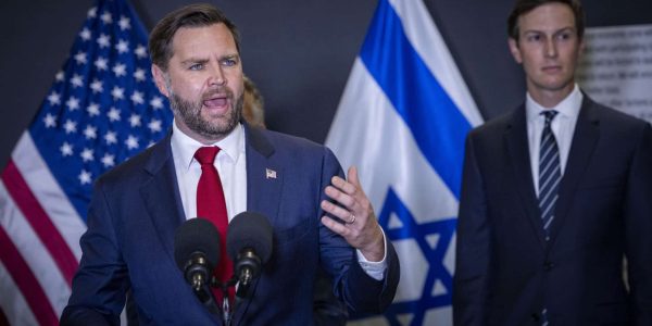 U.S. Vice President JD Vance delivers a statement to the media alongside U.S. Middle East Envoy Steve Witkoff and Jared Kushner, near Kiryat Gat, on October 21, 2025. Photo by Chaim Goldberg/Flash90

 *** Local Caption *** ישראל
מסיבת עיתונאים
ארצות הברית
ביקור
עזה
מלחמה
הפסקת אש
סגן נשיא ארה"ב
 ג'יי די ואנס
ג'ארד קושנר
סטיב ויטקוף