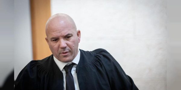 עו"ד אורי קורב צילום יונתן סינדל פלאש 90