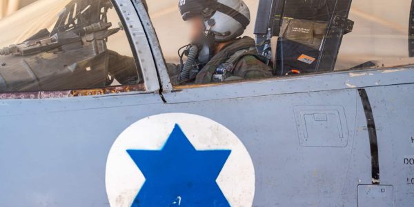 עם כלביא - מטוסי קרב של חיל האוויר בדרך לתקיפות באיראן. צילום - דו''צ (1)