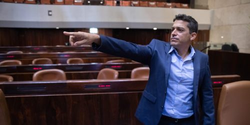 השר עמיחי שיקלי במליאת הכנסת. צילום: אוליביה פיטוסי / פלאש 90