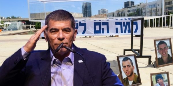 יביא להתקדמות בסוגיית הבנים? שר החוץ גבי אשכנזי | צילום: פלאש 90