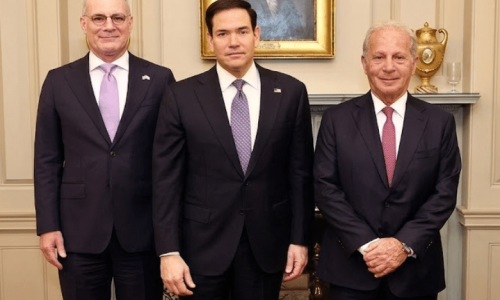 השגריר לייטר עם מזכיר המדינה רוביו והשגריר האמריקני בביירות