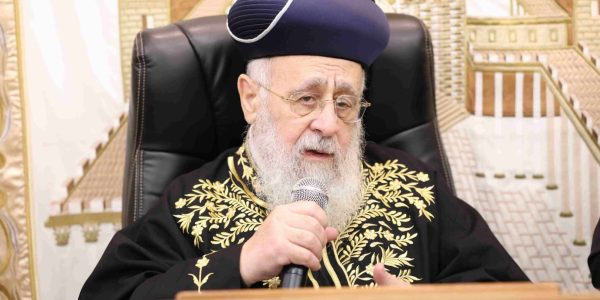 רבי יצחק יוסף שליטא מסר שיחה בישיבת 'עטרת התלמוד' בעיר ת''א. צילום - דוד ארזני , (24)