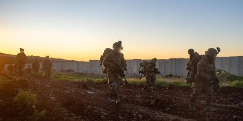 שאגת הארי. לוחמי צה''ל פועלים בדרום לבנון. צילום - דו''צ (11)