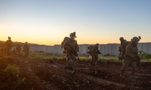 שאגת הארי. לוחמי צה''ל פועלים בדרום לבנון. צילום - דו''צ (11)
