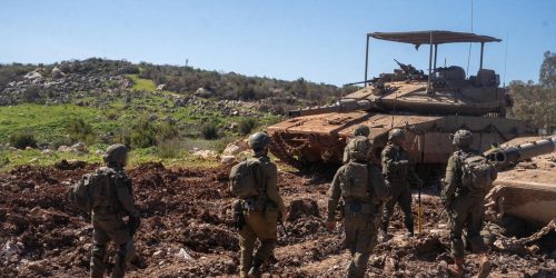 שאגת הארי. לוחמי צה''ל פועלים בדרום לבנון. צילום - דו''צ (4)