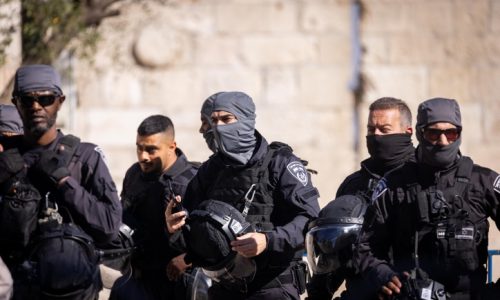 אילוסטרציה. כוחות משטרה מיוחדים בפעילות בשער שכם. צילום: Yonatan Sindel/Flash90