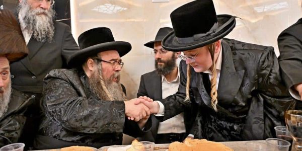 שמחת בר מצווה לבן הרב יצחק וואלף. צילום יהושע פרוכטר (42)