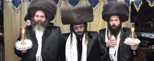 שמחת החתונה בחצרות טשאקאווא- ספינקא י-ם -ראחוב בערגסעז בב. צילום יהודה פרקוביץ (36)