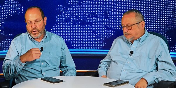 יהושע שני וצביקה מור. צילום: המחדש