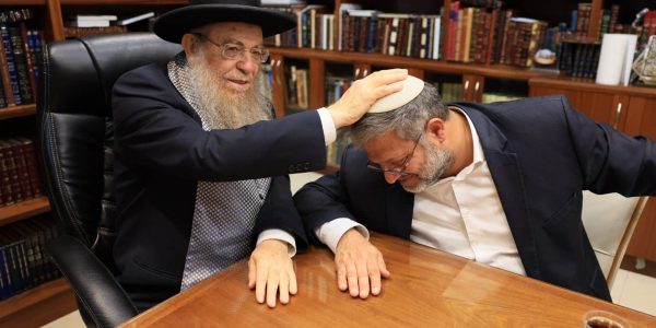 בן גביר מתברך מהגר"י ברדא. באדיבות המצלם