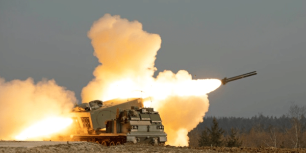 שיגור טיל קרקע-אוויר באימון בגרמניה (קרדיט: רס״ן ג׳וזף בוש מחלקת ההגנה האמריקנית)