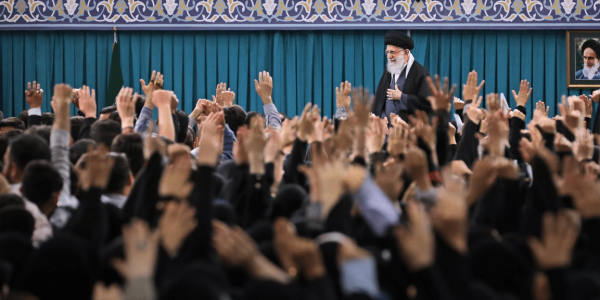 חמינאי בעצרת בטהרן -צילום מתוך הטוויטר